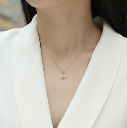 Minimalist Silver Solitaire Crystal Necklace – Elegant Women’s Jewelry