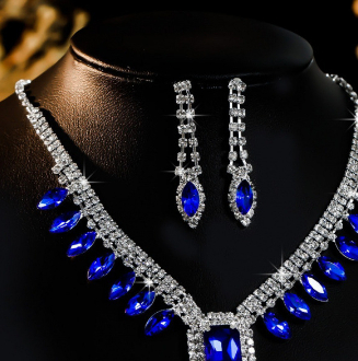 Elegant Banquet Dress Necklace Set for Women | Stylish Luxury Jewelry Suit for Parties & Weddings