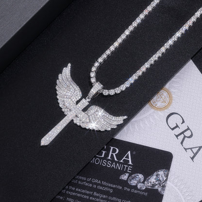 Angel Wings - A Fashionable And Trendy Necklace Pendant Set With Top-quality Moissanite S925 In Silver And Platinum-plated. It Can Be Tested With A Diamond Pen